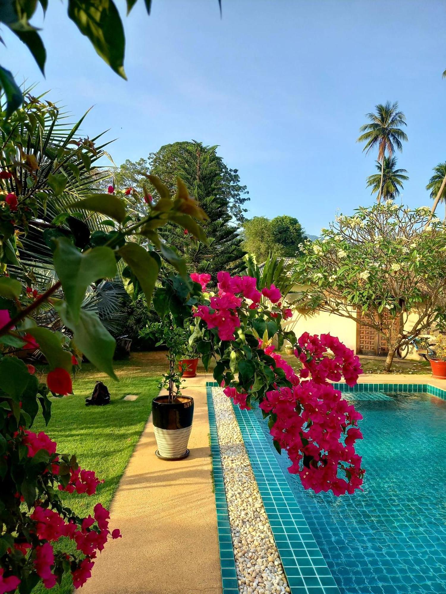 Laura Guest House-Adult Only- Hua Thanon  Exterior photo